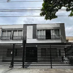 Apartamento Area Medica Imbanaco, Cali